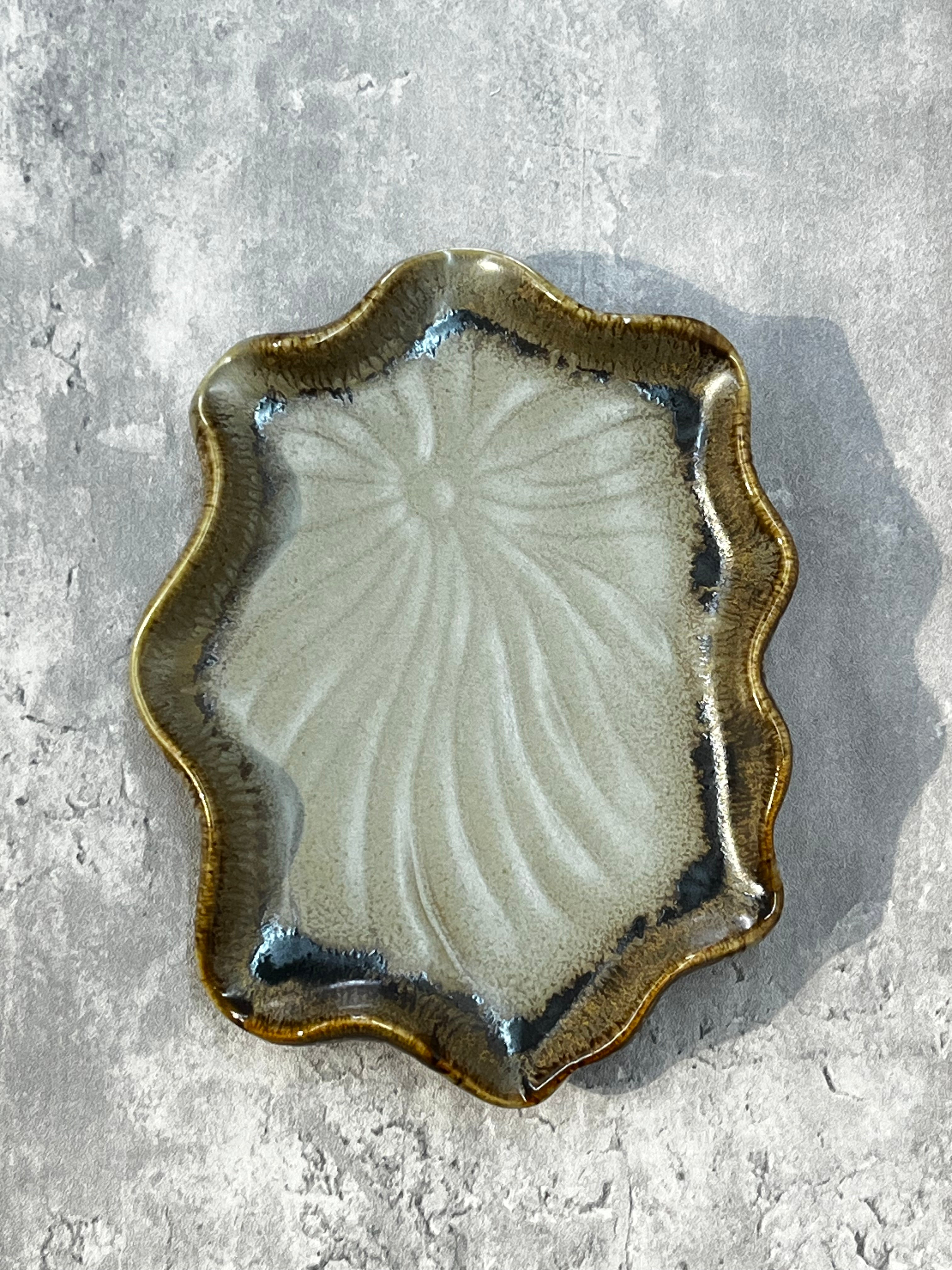 Autumn Irregular Plate  6.2"