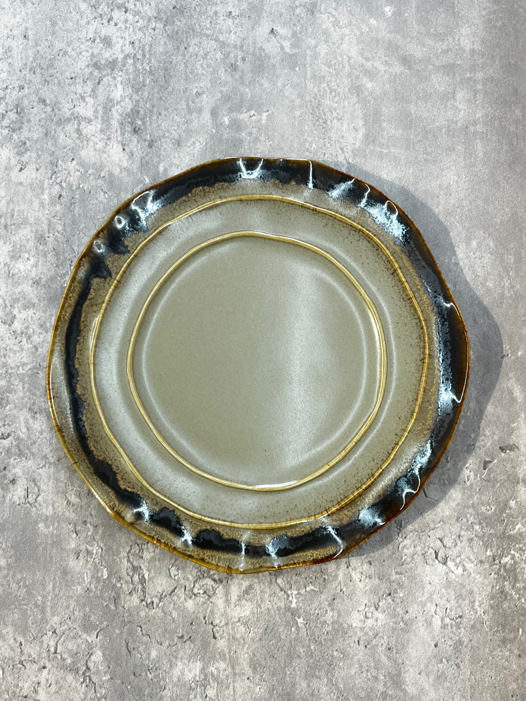 Autumn Irregular Plate 8.2"