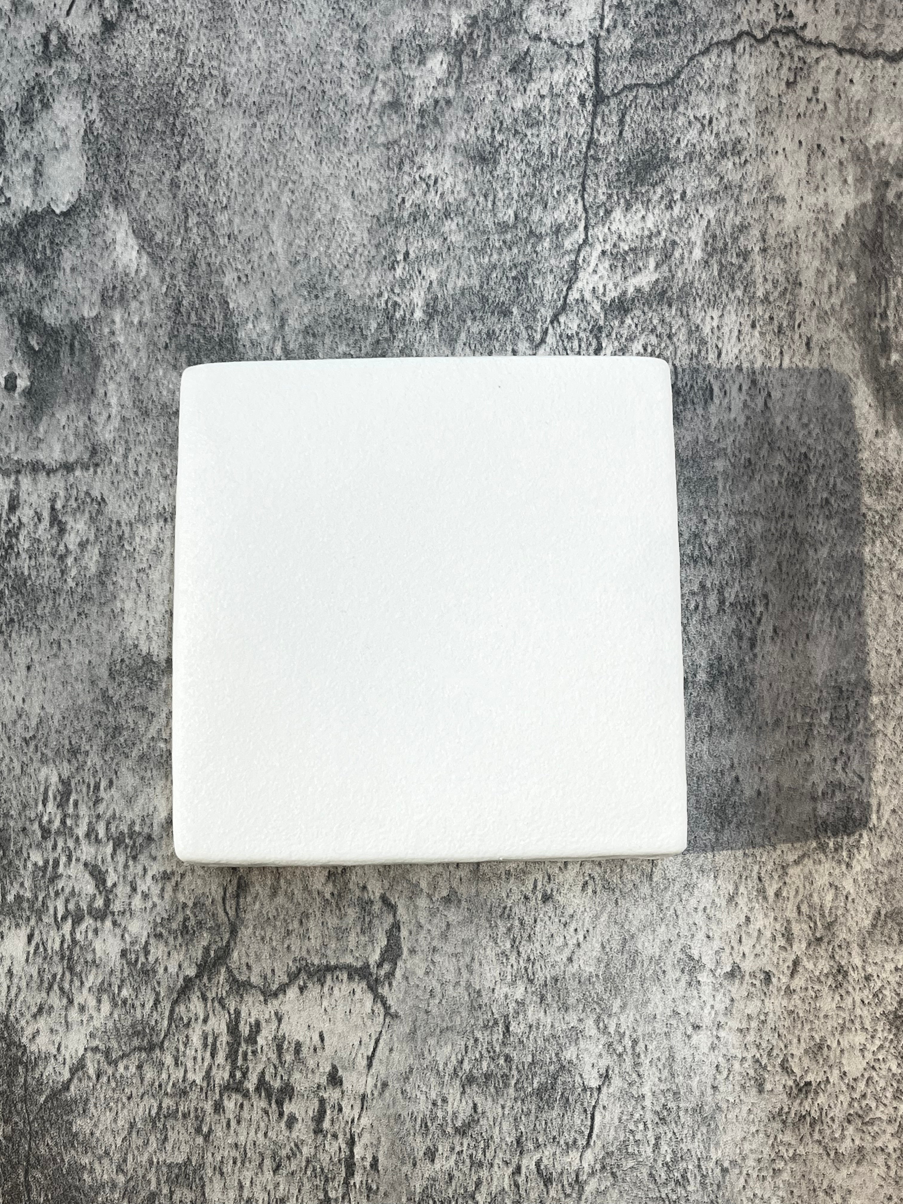 Alabaster Square Plate 6"