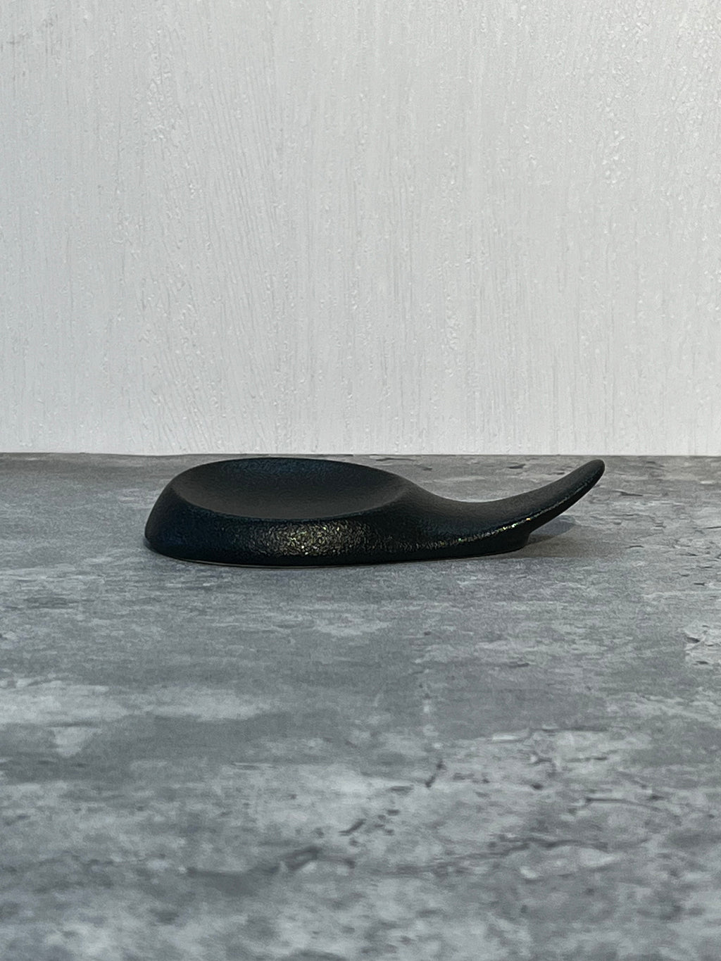 Caviar Chopstick Holder Black