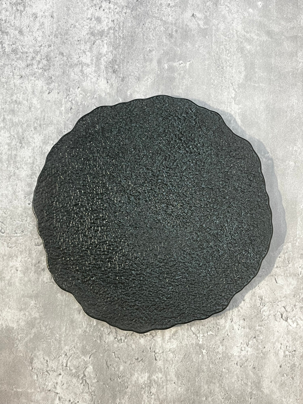 Caviar Flat Plate Black 8.5"