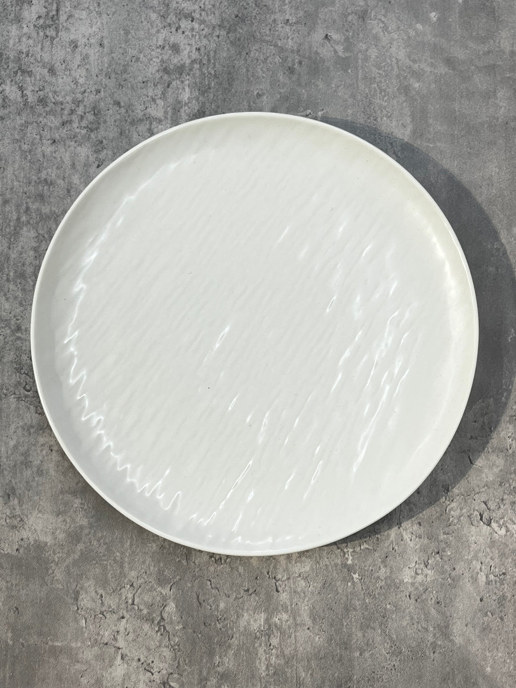 Caviar Round Plate White 9.5"
