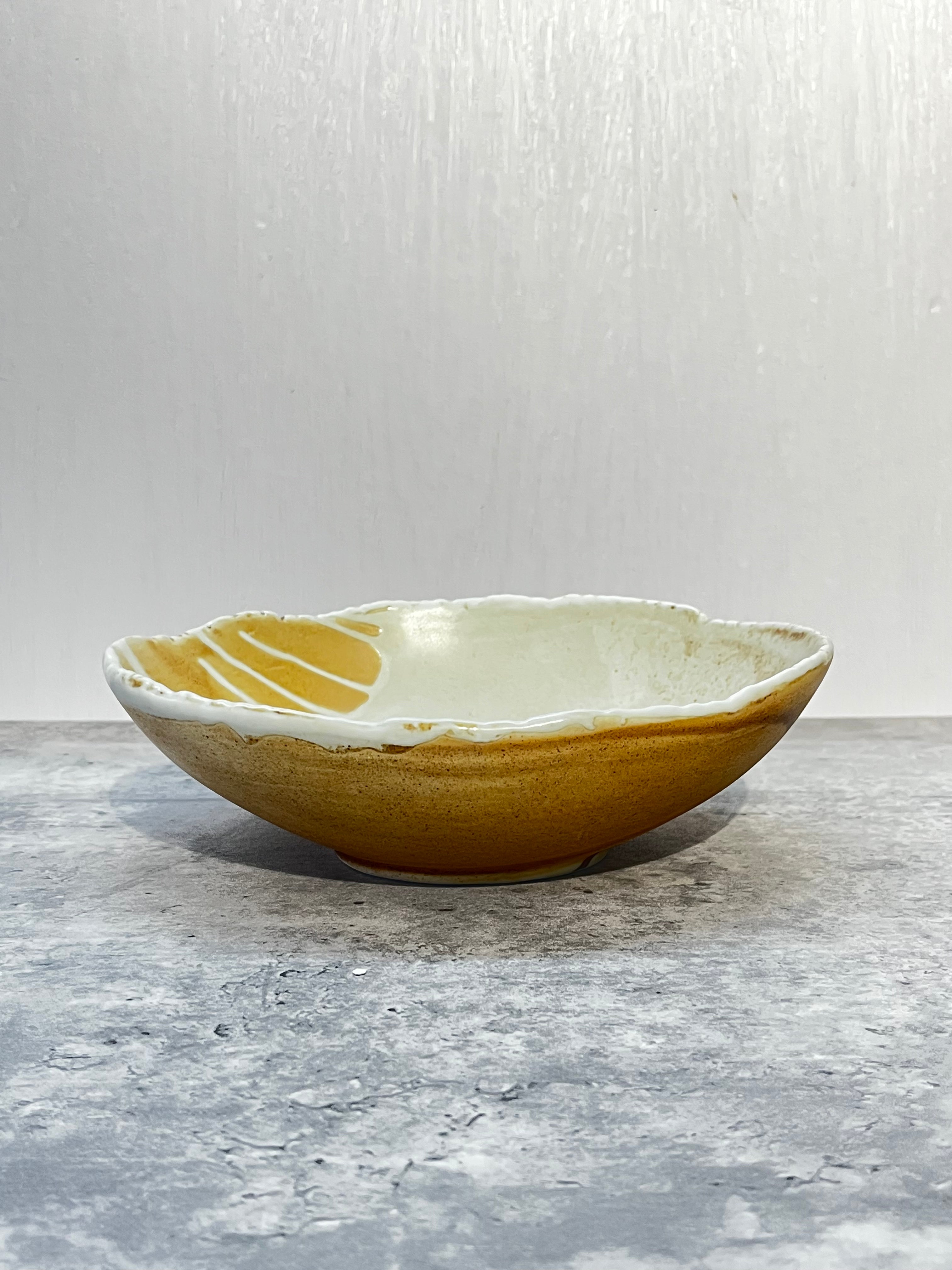 Coco Oval Bowl 10"
