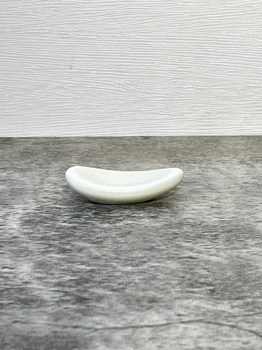 Cream Chopsticks Holder