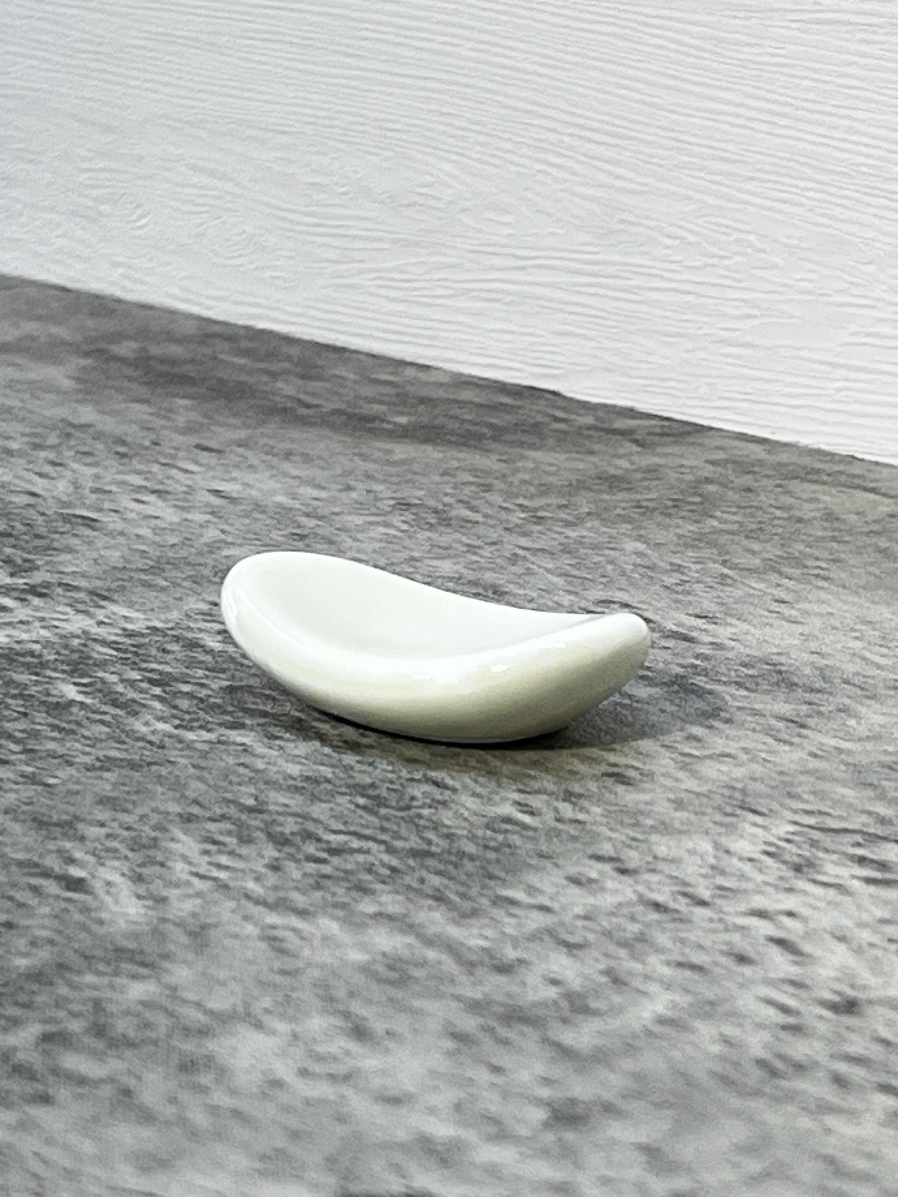 Cream Chopsticks Holder
